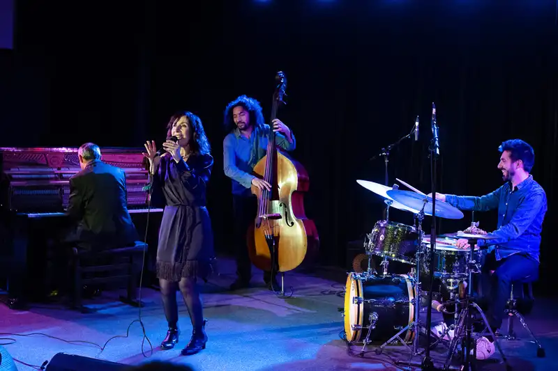 Juliette Pradelle Quartet — Jazz & chanson française