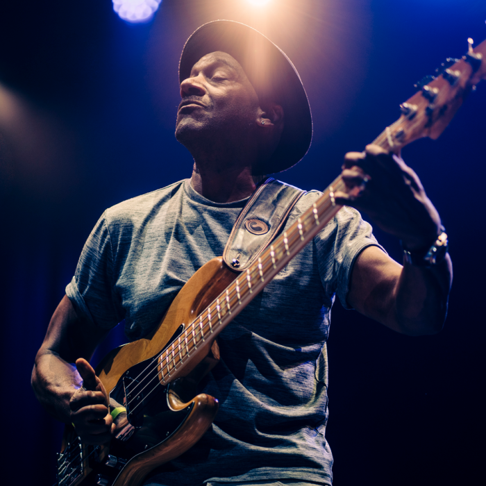 MARCUS MILLER « WE WANT MILES ! »
