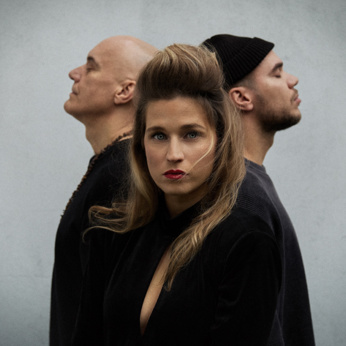 SELAH SUE AND THE GALLANDS