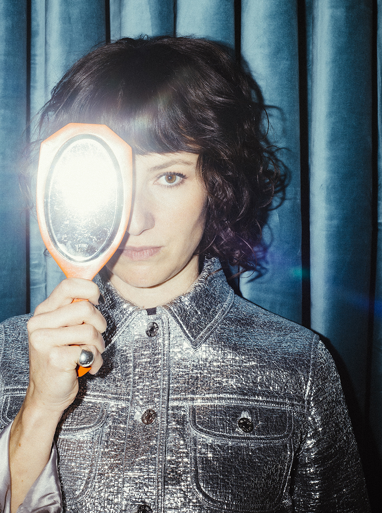 Léa Maria Fries – Cleo