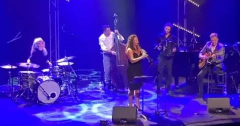 Aurélie Tropez – Classic Jazz Band