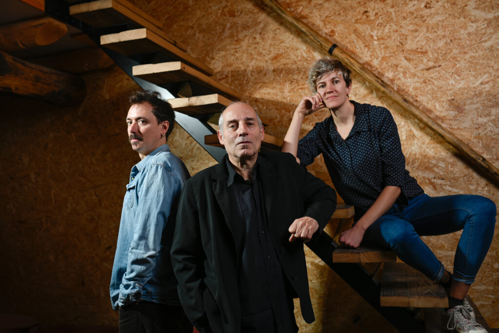 Chien Lune Trio