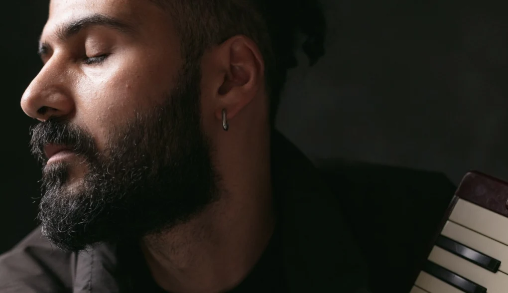 #LaPetiteHeure By… Etibar Asadli / Martin Wangermée – Wya?