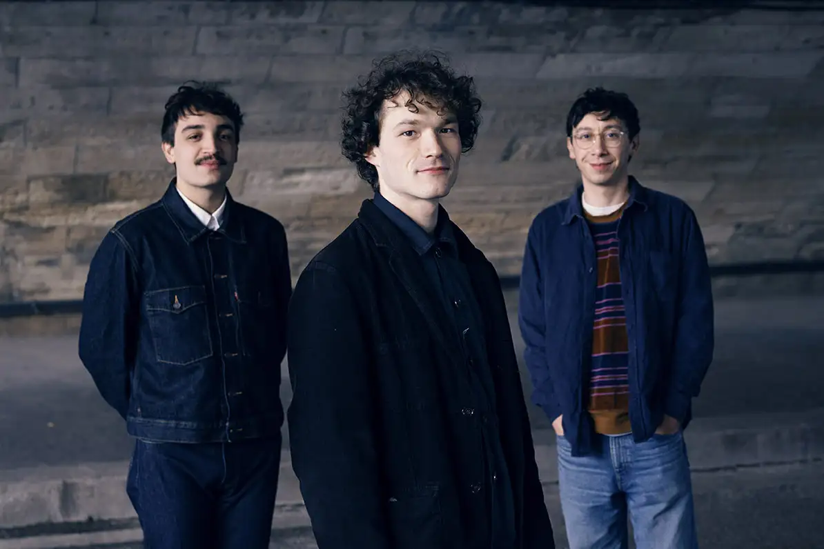 Levi Harvey Trio « Bloom »