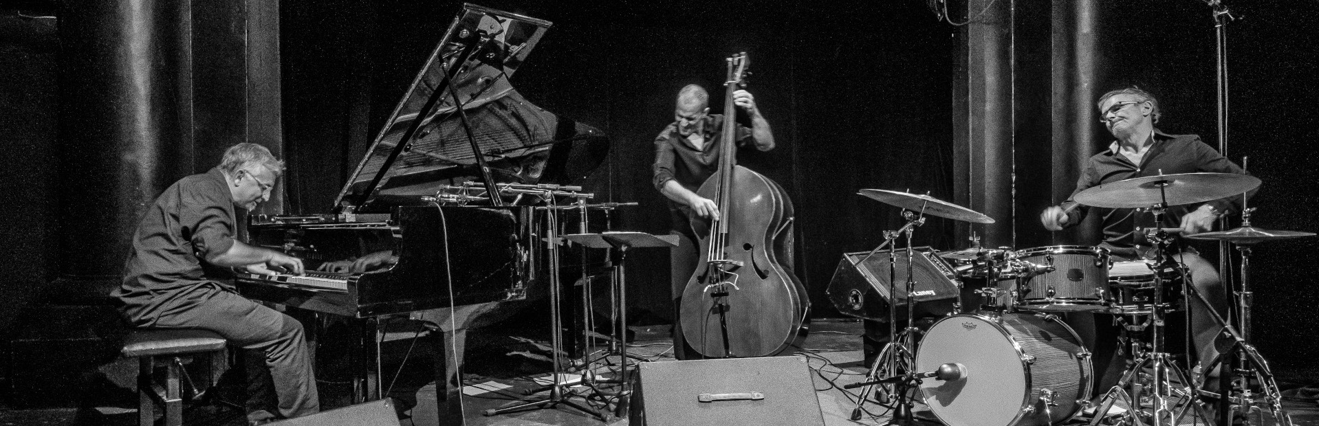 Alfio Origlio – Rémi Vignolo – Andy Barron