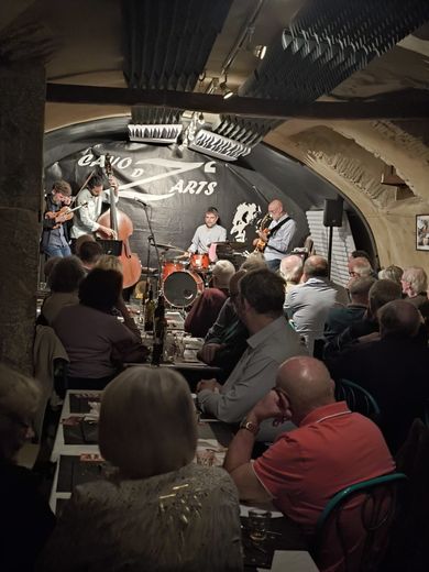 Cavo D Z&rsquo;Arts Jazz Club
